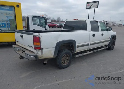 2002 Chevrolet Silverado 2500Hd Ls from USA, damaged, VIN 1GCHC23172F202361